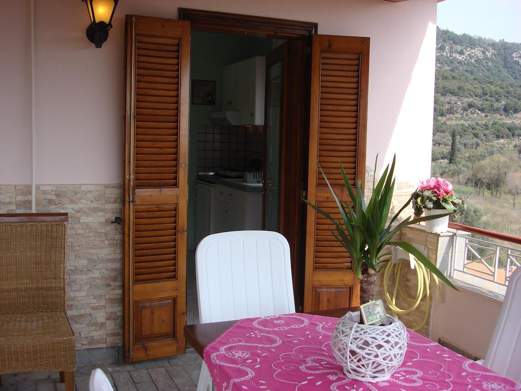 Villa Melina 1 Κοίνυρα Δωμάτιο φωτογραφία